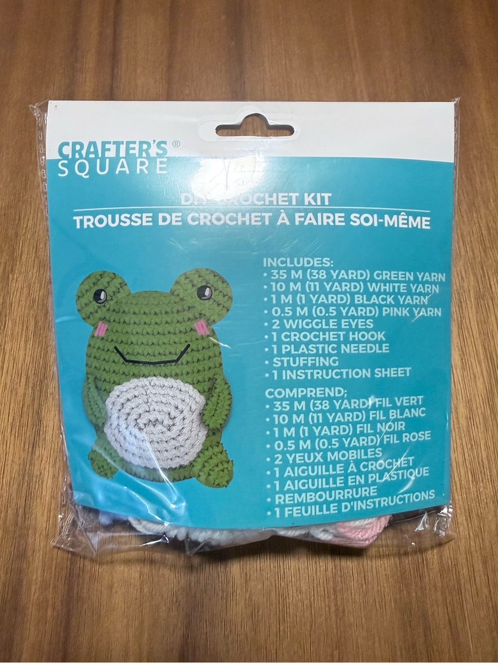Crafter’s Square DIY Frog Crochet Kit | NWT